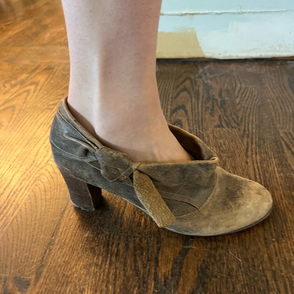 Pink studio with Anthropologie booties